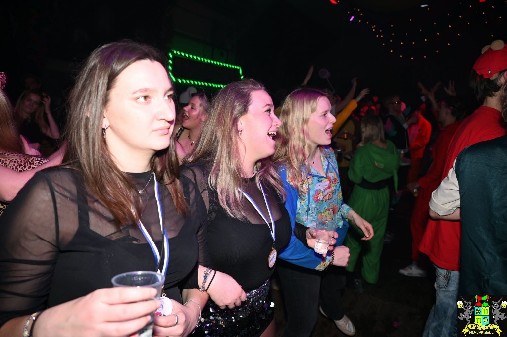 ../Images/Opwarmbal 2026 260.jpg